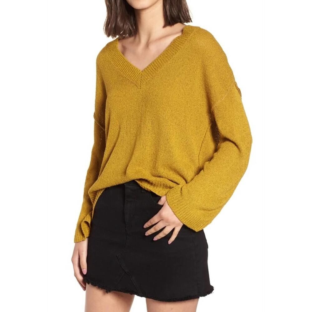 🌷5 for $25 BP. Exposed Seam Sweater